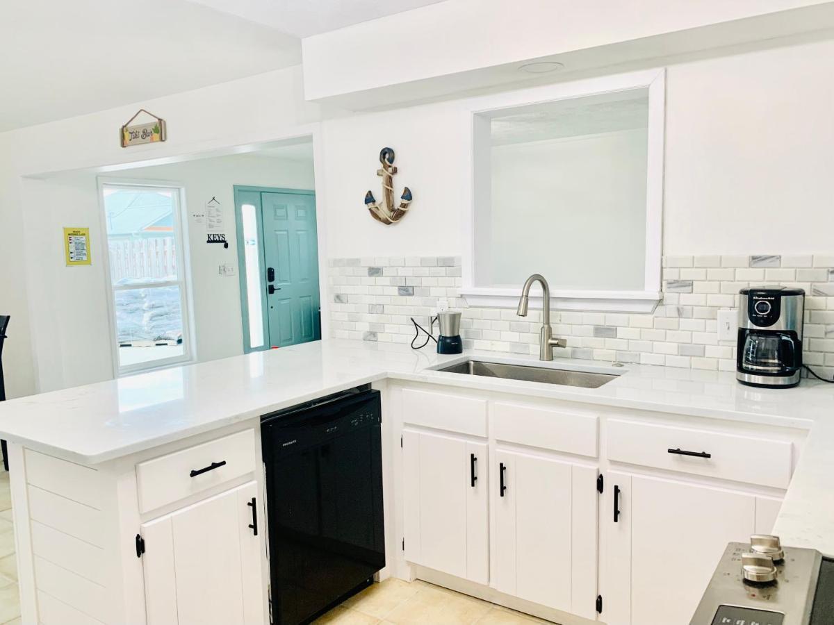 Sea Salt Vacation Home, Private Pool - Walk To Beach Panama City Beach Exteriör bild
